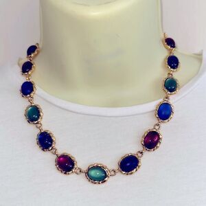 Vtg 80s/90s Liz Claiborne gold‎ necklace with multi colored iridescent stones